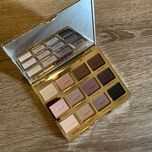 Tarte tartelette matte eye shadow palette